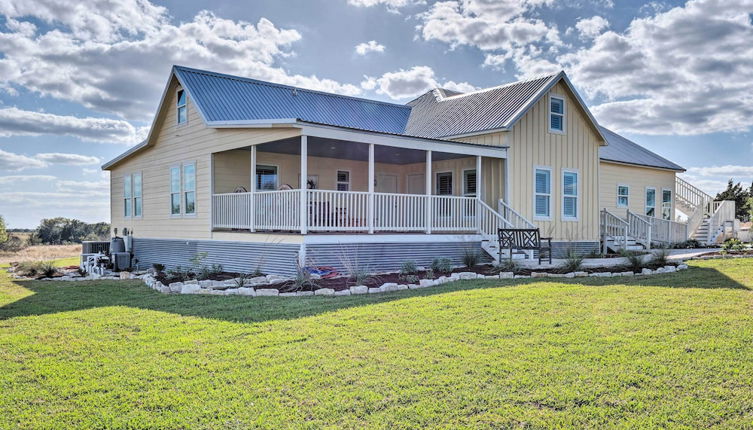 Photo 1 - Schulenburg Retreat w/ Private Pool & Hot Tub