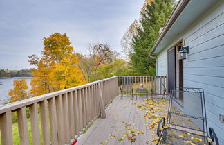 Photo 1 - Herrington Lake Getaway w/ Water-view Deck