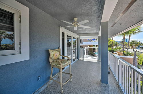 Photo 10 - Gulfview Lido Key Gem - Walk to Beach & Shops