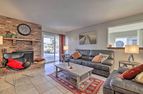 Photo 7 - Lakefront Tempe House W/sun Deck, Hot Tub & Boats