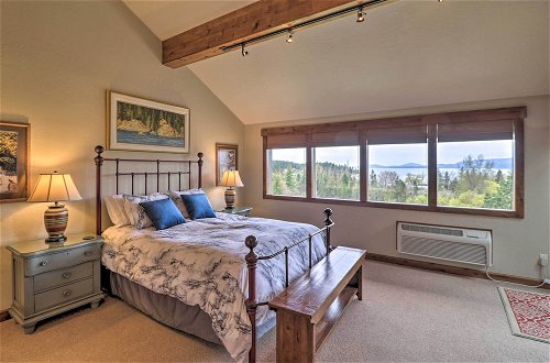 Foto 10 - Expansive Bigfork Resort Retreat on Flathead Lake