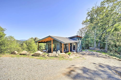 Photo 24 - Contemporary Home w/ Deck & Mountain Views