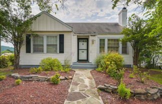 Photo 1 - Cumberland Cottage w/ Screened Porch + Fire Pit