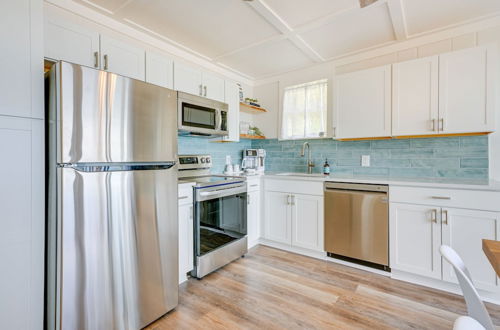 Photo 4 - Beachy Palms Cottage on Lake Huron w/ Hot Tub