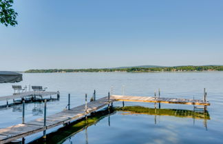 Photo 2 - Waterfront Lodi Vacation Rental on Lake Wisconsin