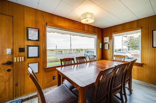 Photo 30 - Beachfront Cottage on Seaside Promenade w/ Hot Tub