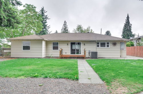 Photo 14 - Tacoma Vacation Rental w/ Outdoor Fireplace