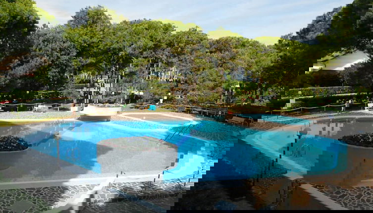 Photo 1 - Cozy Apartment With Pool Near the sea
