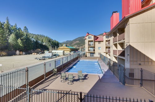 Photo 16 - Ski-in Red River Retreat: Balcony, Mountain Views