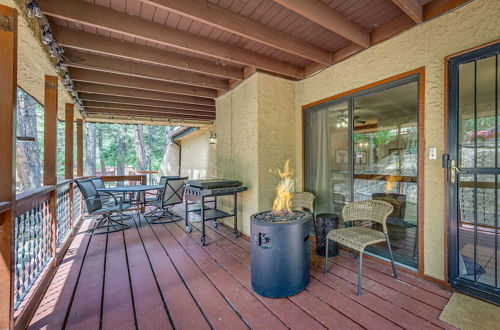Photo 7 - Alto Oasis: Community Pool, Fireplace & Grill