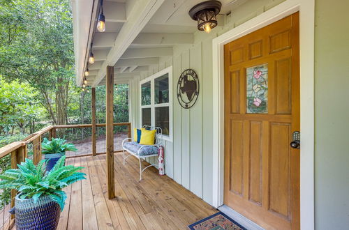 Photo 22 - Peaceful Retreat: Conroe Cottage w/ Decks, Views