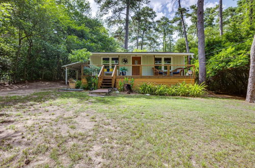 Photo 12 - Peaceful Retreat: Conroe Cottage w/ Decks, Views