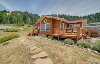 Photo 1 - Inviting Manchester Home w/ Hot Tub Near Beach