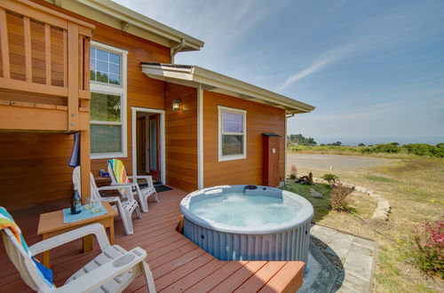 Photo 22 - Inviting Manchester Home w/ Hot Tub Near Beach