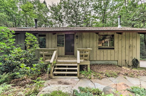 Photo 31 - Rustic-chic Home w/ Decks: Pool + Lake Access