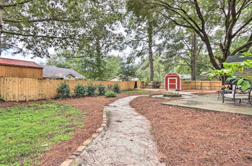 Foto 9 - Peaceful Beaufort Home w/ Front Porch + Grill