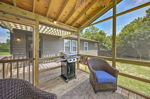 Photo 10 - Cozy Cottage < 2 Mi to Cape Hatteras Natl Shore