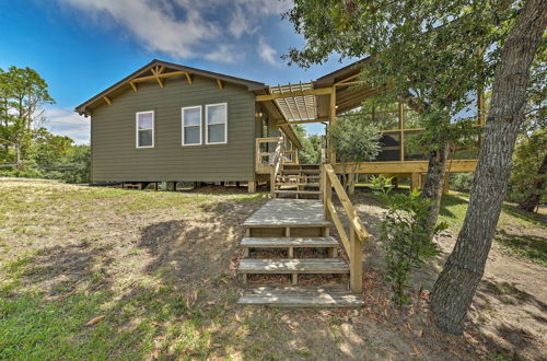 Photo 19 - Cozy Cottage < 2 Mi to Cape Hatteras Natl Shore