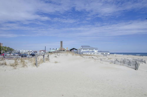 Foto 19 - Ocean Grove Studio With A/c, 300 Feet to Beach