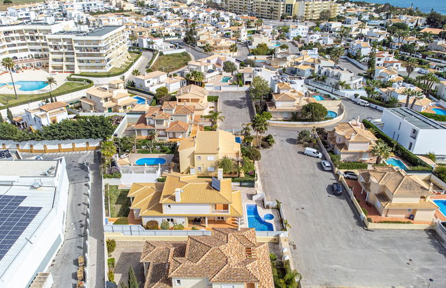 Villa Ribeiro by HelloVacations - Foto 48