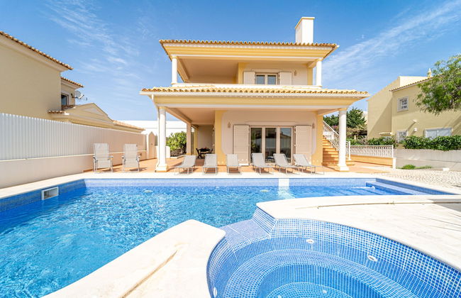 Villa Ribeiro by HelloVacations - Foto 38