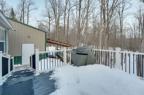 Photo 32 - Tranquil Cabin Getaway Near Red Cedar Lake