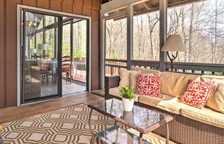 Photo 3 - Breathtaking Brevard Home w/ Screened Porch