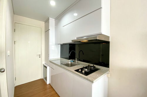 Foto 4 - Luxury And Minimalist Studio At Patraland Urbano Apartment