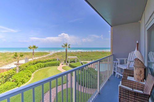 Photo 16 - Oceanfront Unit W/gulf View by Bayside Attractions