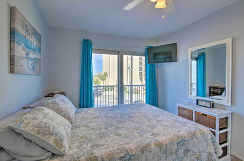 Photo 4 - Oceanfront Unit W/gulf View by Bayside Attractions