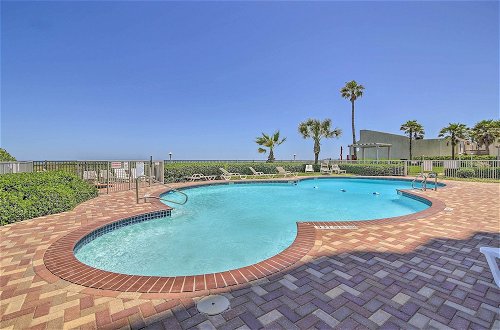 Photo 15 - Oceanfront Unit W/gulf View by Bayside Attractions