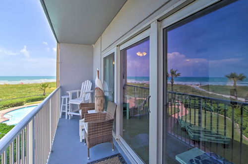 Photo 2 - Oceanfront Unit W/gulf View by Bayside Attractions