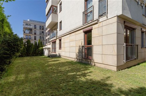Foto 43 - Big Apartment With Garden by Renters