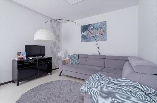 Photo 25 - Big Apartment With Garden by Renters