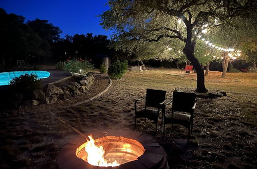 Foto 45 - Luxury Home! - Pool - Fire Pit - Near Canyon Lake