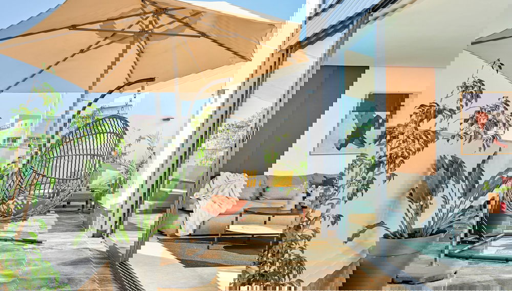 Primary image