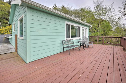 Photo 24 - Bungalow w/ Wraparound Deck - 8 Mi to Brookings