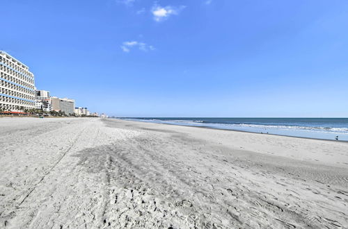 Foto 5 - Beachfront Condo in Myrtle Beach w/ Pool Access