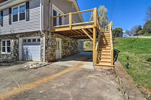 Photo 8 - Modern Retreat Near Smoky Mtns & Asheville