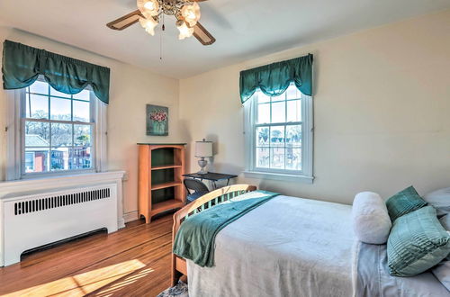 Photo 9 - Yeadon Townhome w/ Porch, 7 Mi to Center City