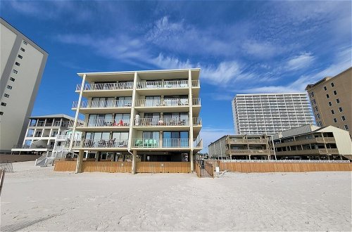 Photo 31 - Relaxing 2bd/2ba w/ Partial View & Pool