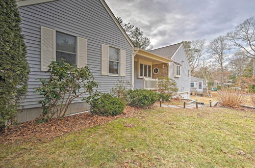 Foto 13 - Spacious Waterfront Falmouth Home on Jenkins Pond