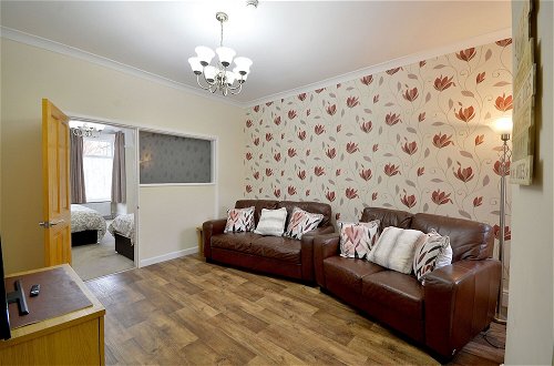 Photo 5 - Brightwater Ground Floor Apartment up to 6 Guests