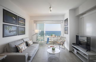 Photo 2 - Mackenzie Zoe Seafront Suite