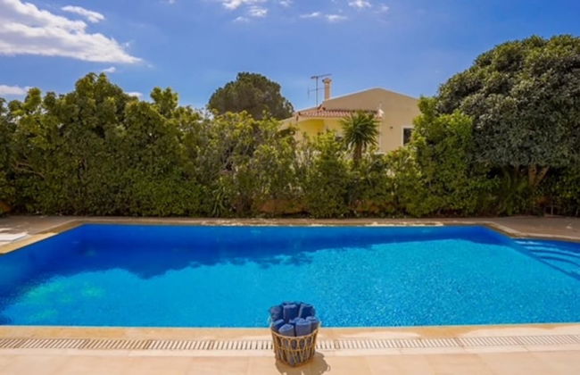 Deluxe 5 Bdrm Villa w Pool Next to the Beach - Foto 22