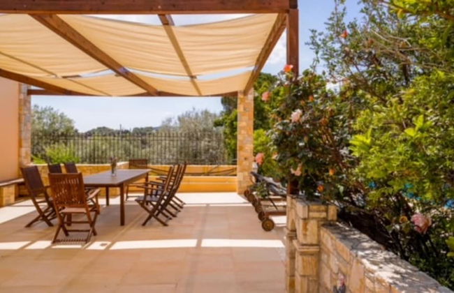 Deluxe 5 Bdrm Villa w Pool Next to the Beach - Foto 19