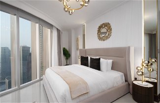 Photo 2 - Maison Privee - Ultra Chic High-Floor Apt w/ Direct Burj Khalifa & Fountains Views