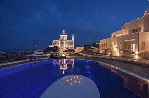 Photo 22 - Santorini Grand Luxury Villas