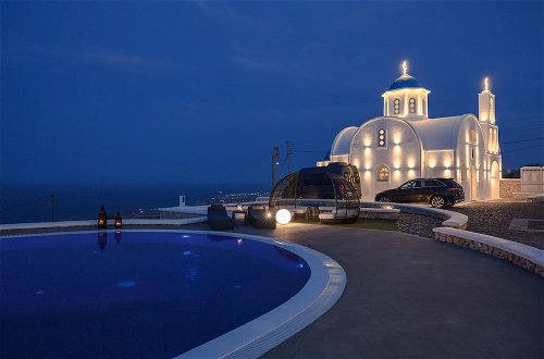 Photo 1 - Santorini Grand Luxury Villas