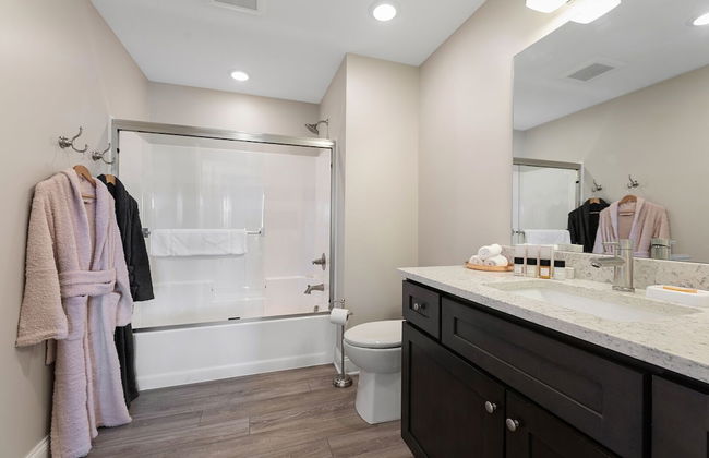539 Bay St. Lake View Condo Unit 104E - Foto 21